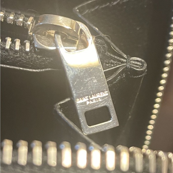 Saint Laurent Cassandré zip around wallet with silver hardware - Picture 6 of 9